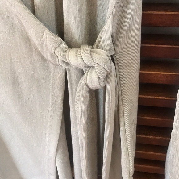 Bobeau top - Picture 2 of 8